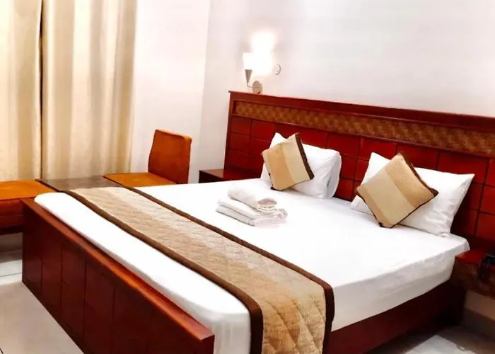 Royal Residency Ac