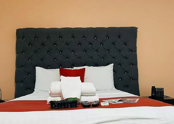La Reserva Suites