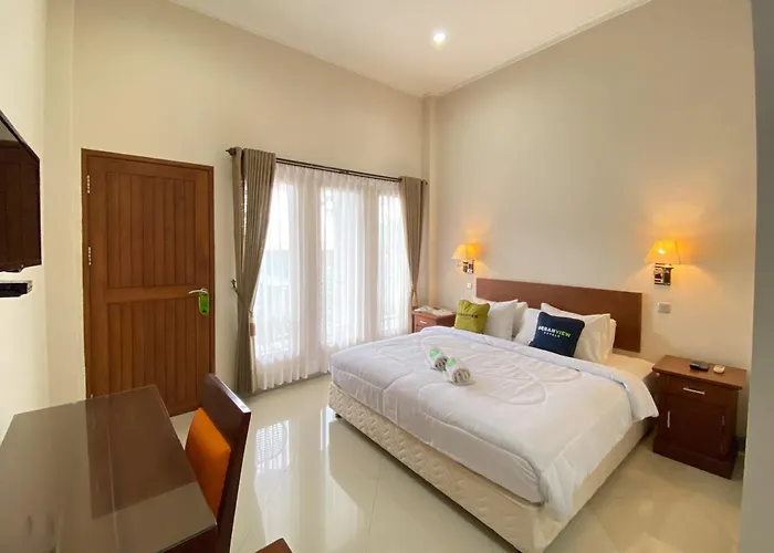 Urbanview Hotel Ratna Syariah