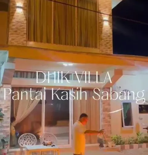 Dhik Villa Pantai Kasih