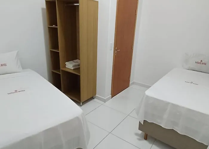 Hotel Satelite