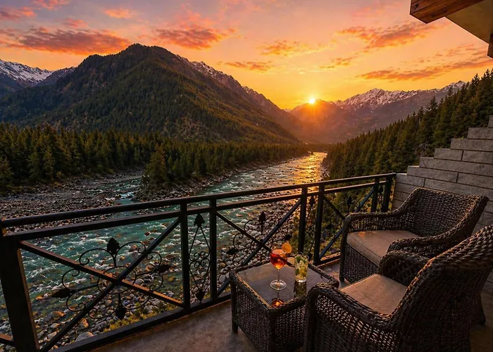 Hotel Hollywood Manali - Scenic River & Mountain View With Premium Rooms Near Mall Road