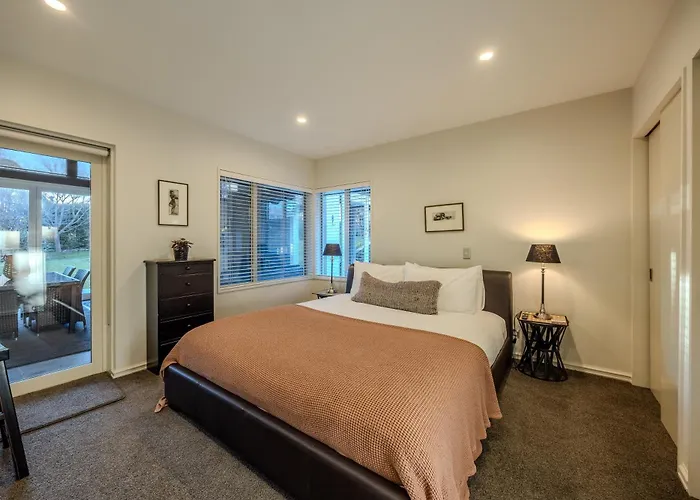 Mishika Retreat And Lodge