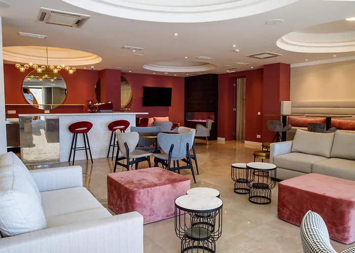 Hotel M