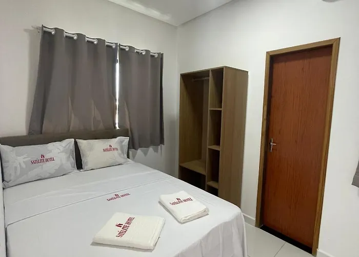 Hotel Satelite