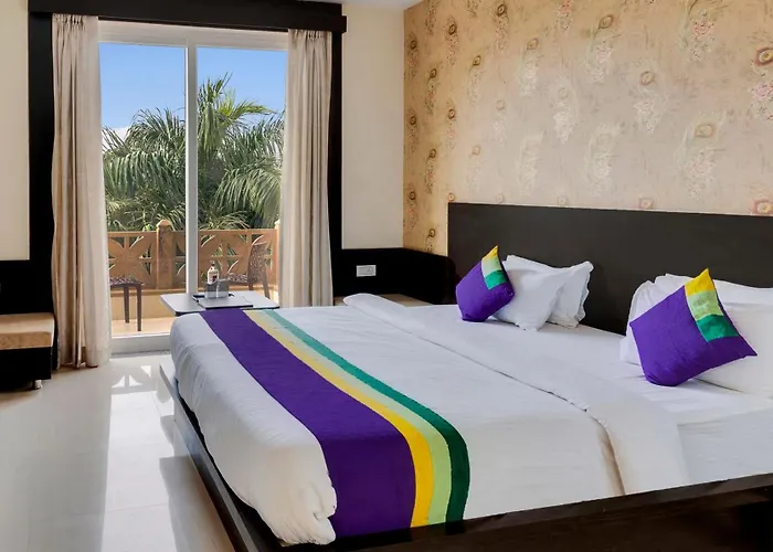 Treebo Premium Royal Amar With Mountain View And Swimming Pool