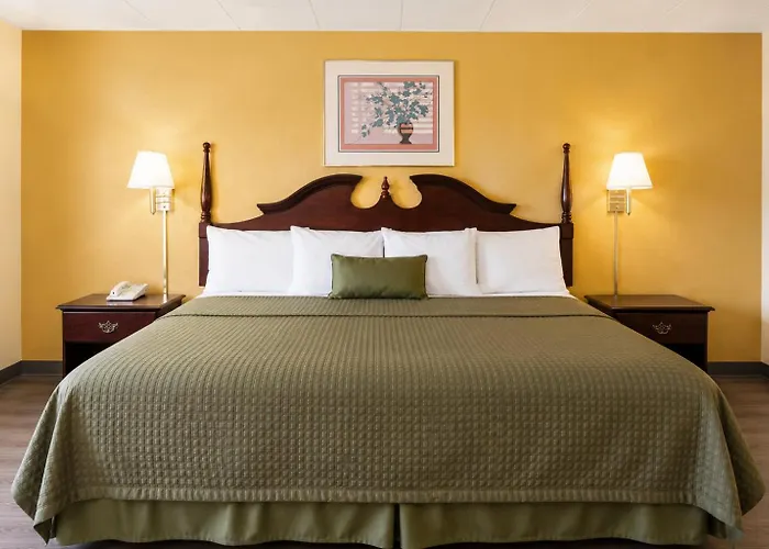 Lincoln Way Inn