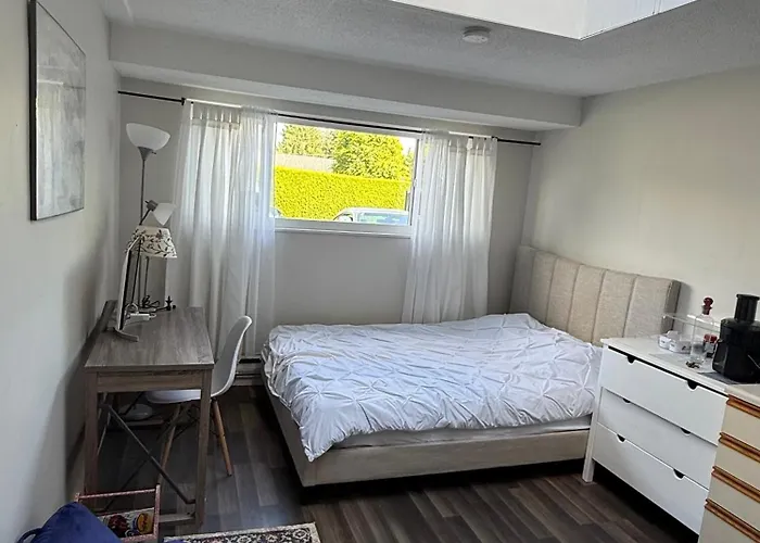 Private Suite , Private Bath , 10 Min To Downtown