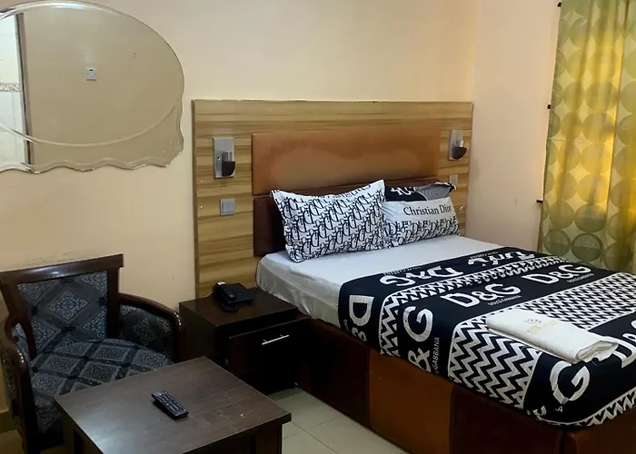 Mambillah Hotel Ikorodu