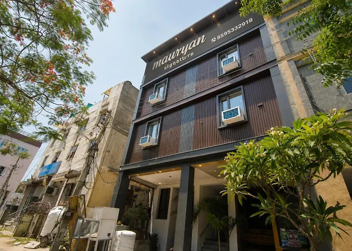 Mauryan Signature Hotel Nhpc Metro