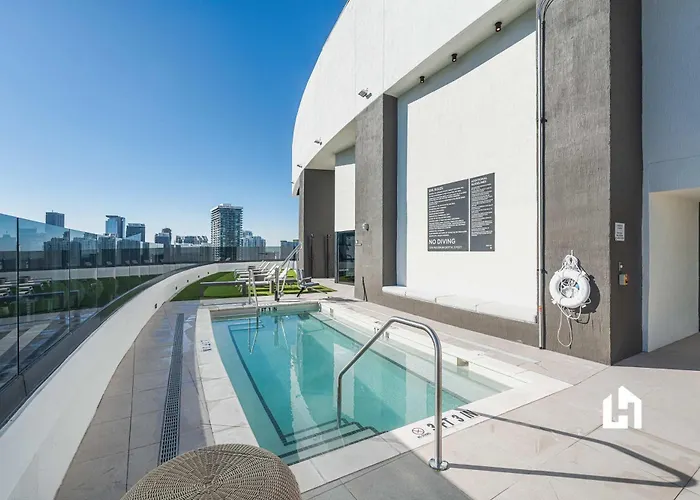 High-Rise Condo - Skyline Views Pool