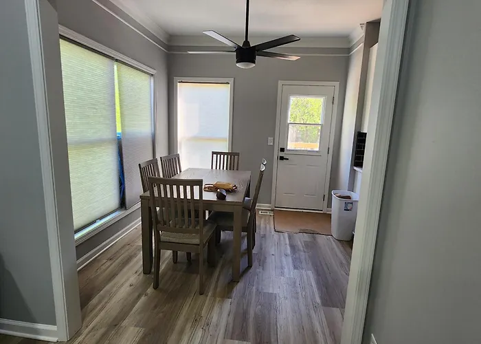 Olathe Lux Retreat 4 Bedroom Olathe Home 4 Bath 2K 3Q Sleeps10