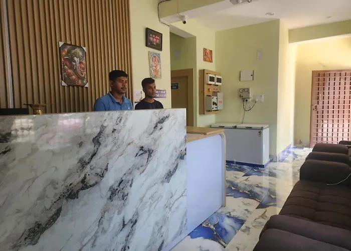 Hotel Navin Palace Pirpainti