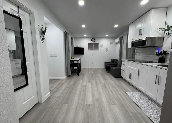 New & Modern, Private Fenced & Gated, Pet Friendly
