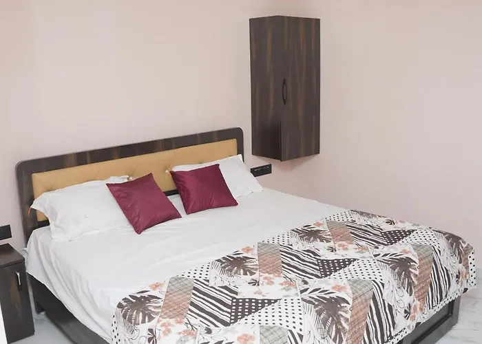 V Rooms