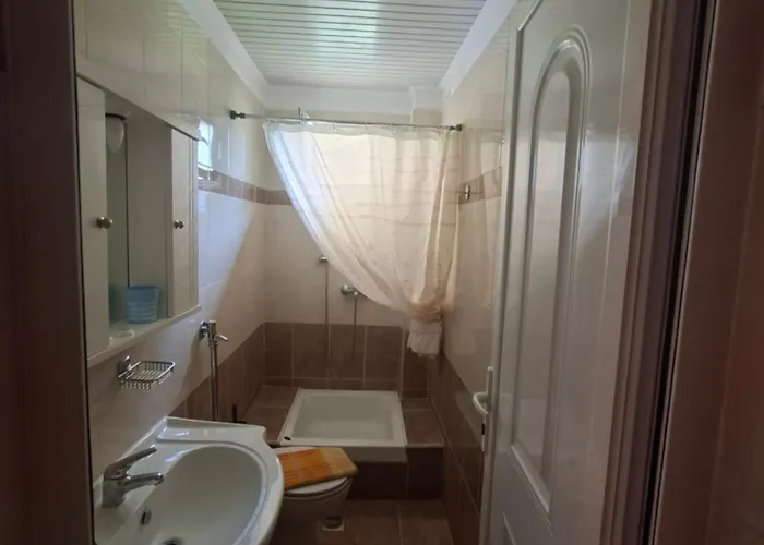 Hotel Ira