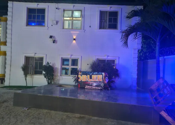 The Maison Lodge