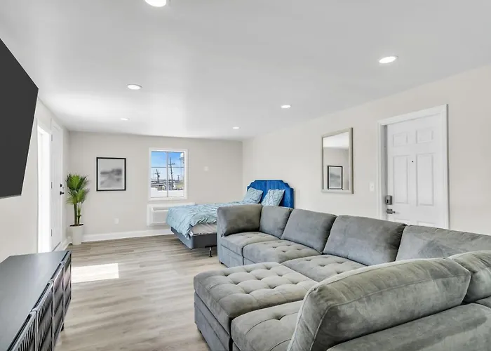 Penthouse Suite Steps To The Beach Jersey Shore Stay