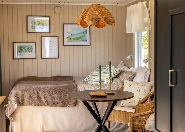 The Floating Lodge