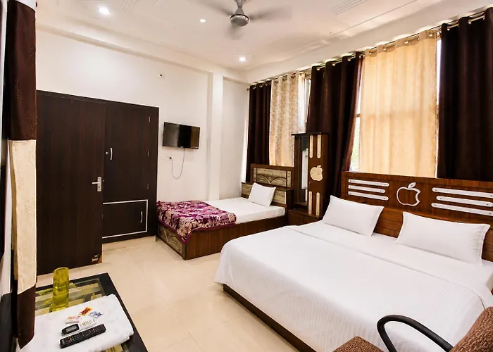 Radha Krishna Hotel