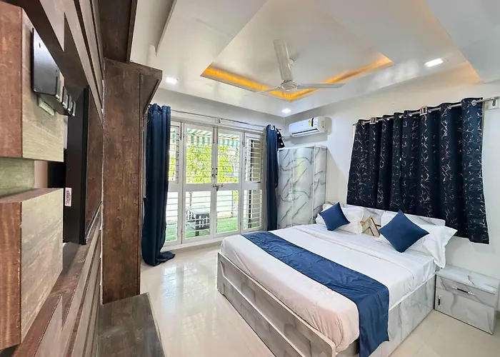 Hotel Lotus - Near Tech Park, Balewadi