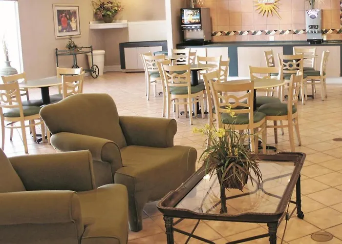 Rodeway Inn Huntsville West