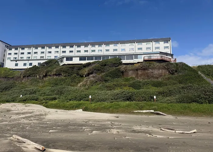 Newport Oceanfront Inn