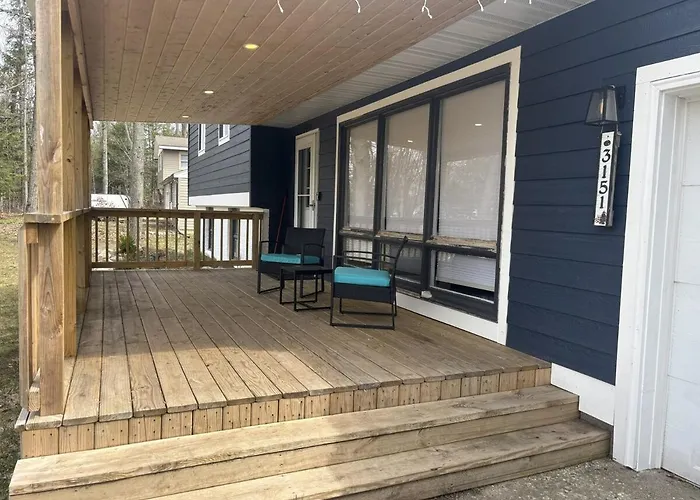 Trailside Lake Retreat