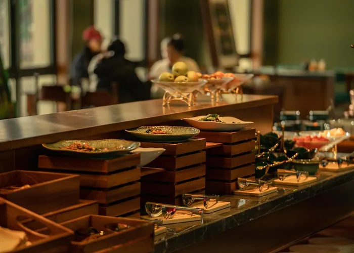 Shigatse Summer Palace Healing Hotel
