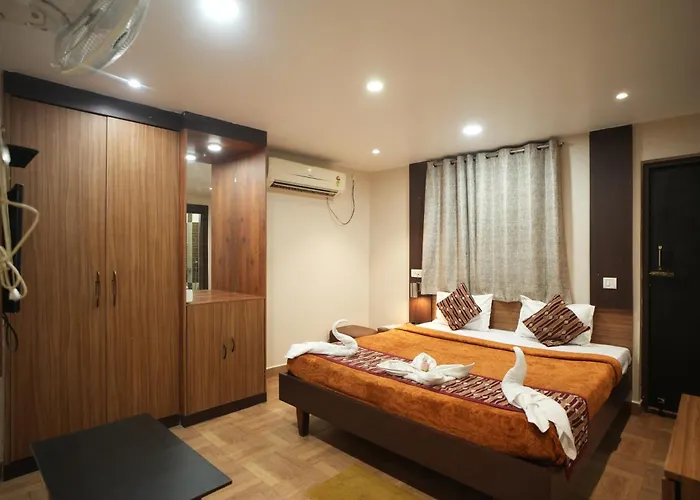 Hotel Sapphire Inn
