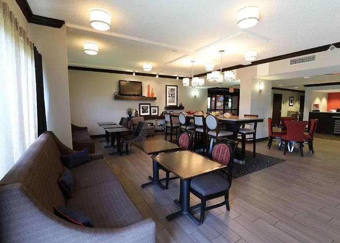 Dyersburg Hotel