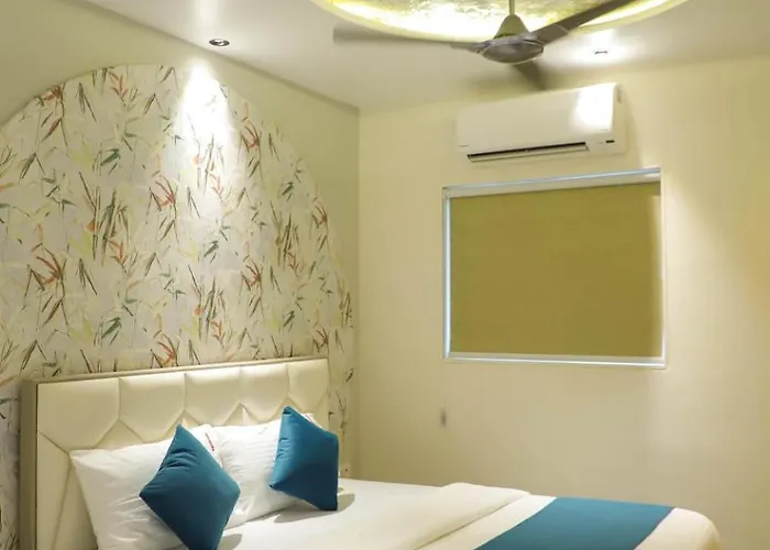 Ashray Guest House