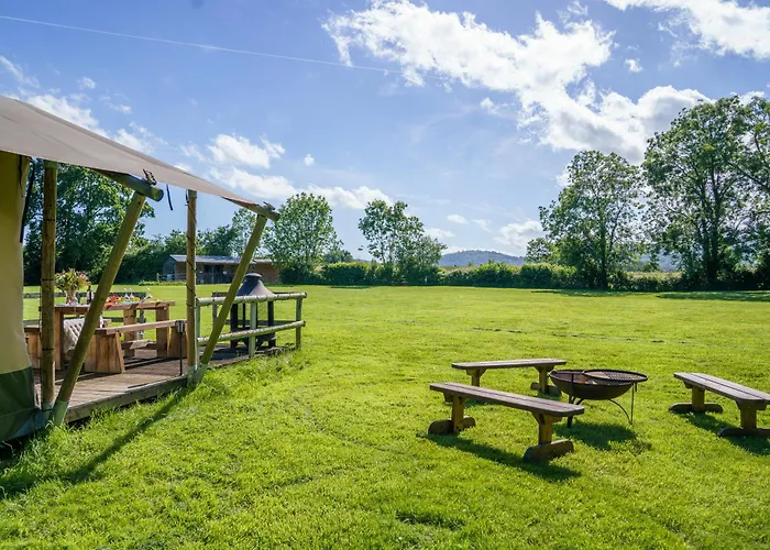 The Firs Glamping