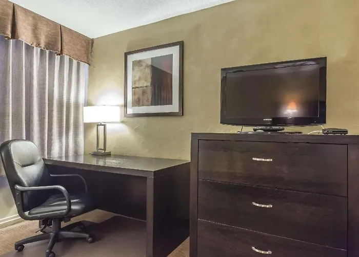 Quality Hotel & Conference Centre
