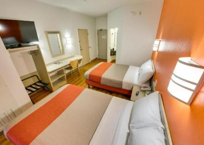 Motel 6 Brampton, On - Toronto
