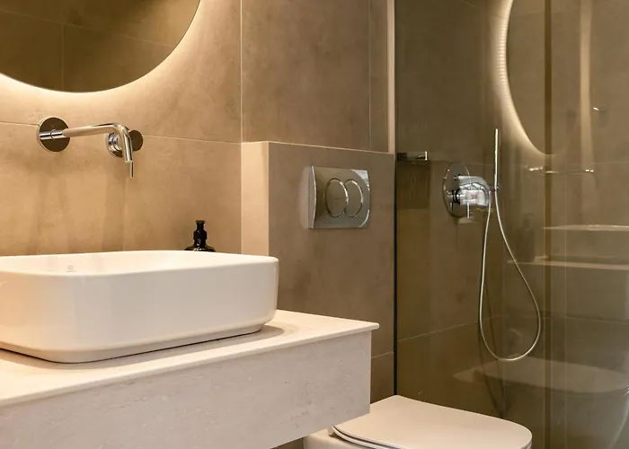 Sunstar Suites