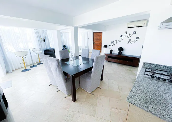 Caribbean Homes Villas Apartments Hotel Playa Los Corales - Wifi, Bbq-Grill, Beach Club