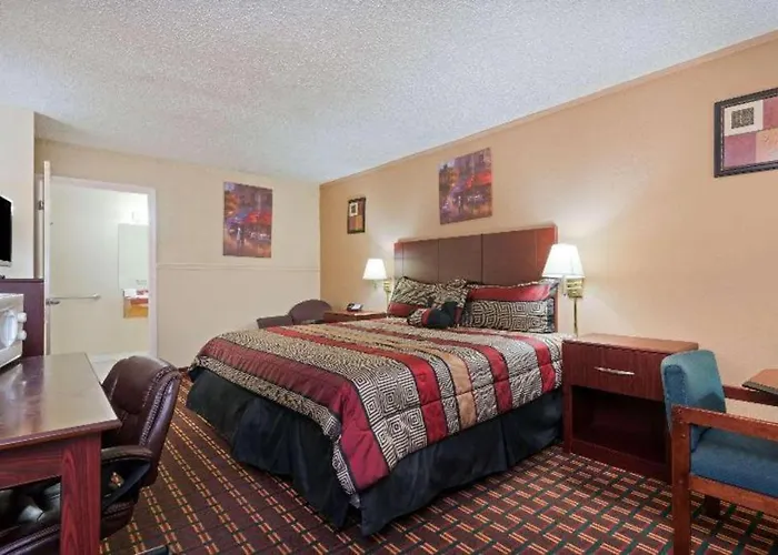 Knights Inn - Fayetteville Nc
