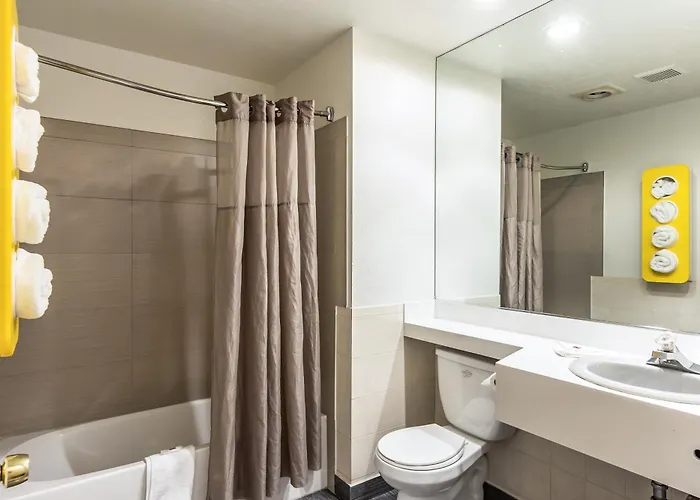 Hotel Elizabeth Near Newark Liberty International Airport New Jersey