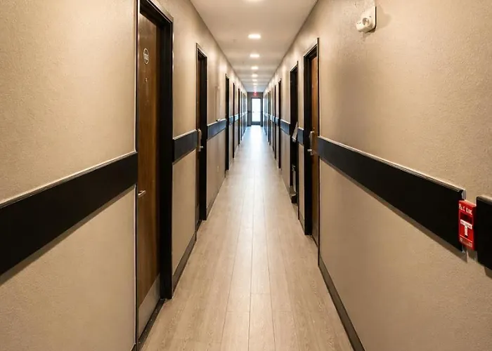 Economy Inn