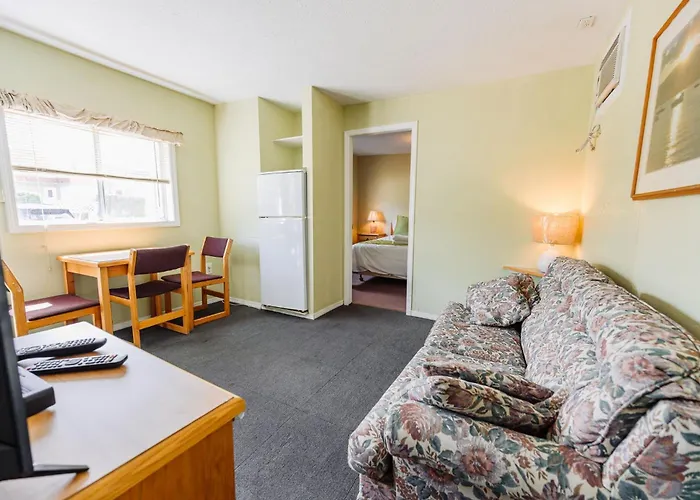 Suite 2 Green Gables Osoyoos 1 Bedroom Main Floor