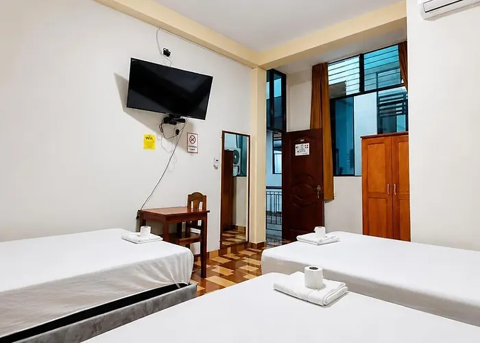 Crismas Hotel