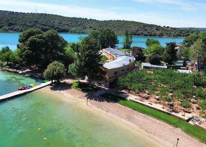 Hotel Entrelagos