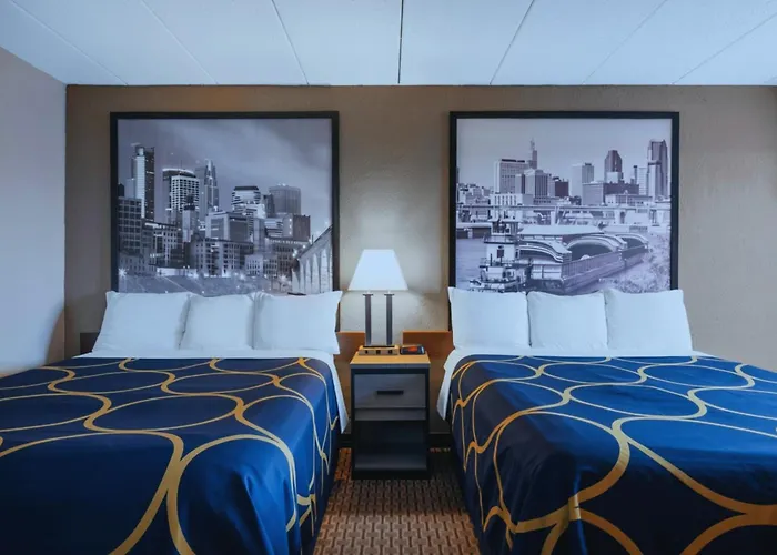 Hotel Owatonna