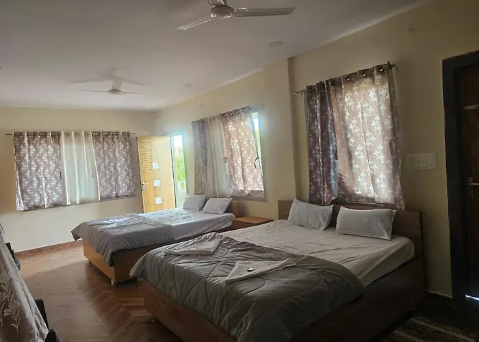 Hampi Rock-Inn