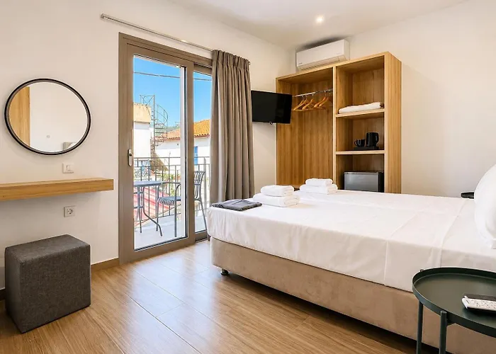 Dolphin Hotel