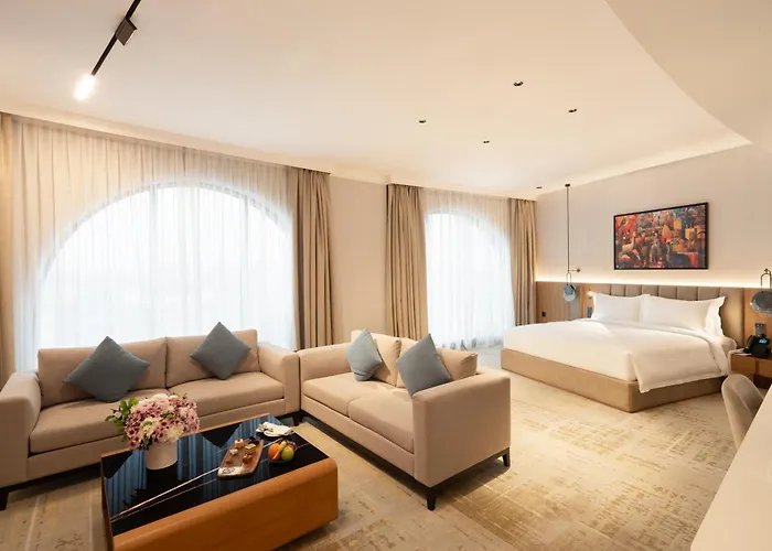 Grand Bloom Hotel
