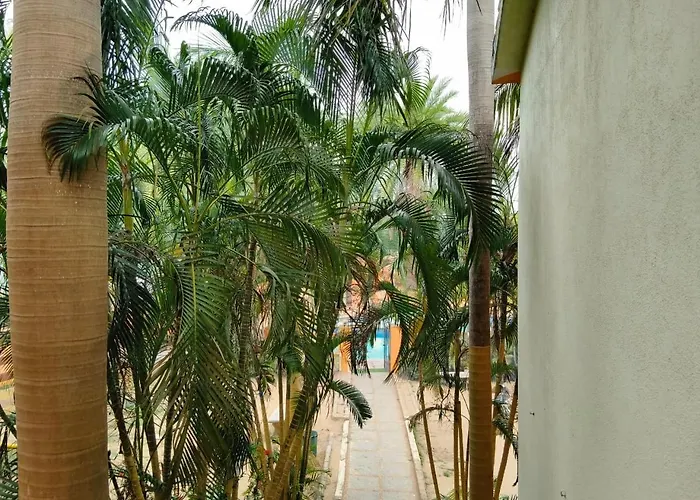 P'Almshore Ecr' Resort