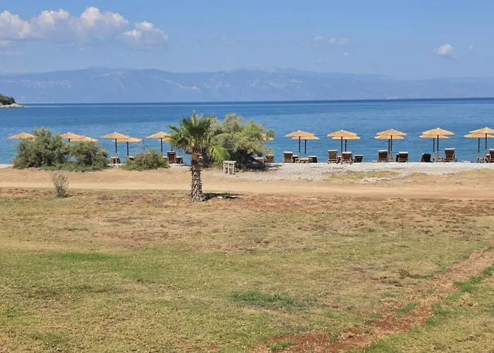 Magenta Beach