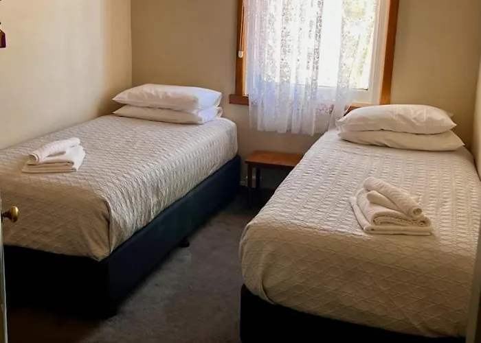 Branxholm Hotel